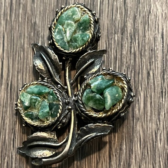 Unclear Jewelry - Bronze/Jade . Three Leaf clover Brooch pin.